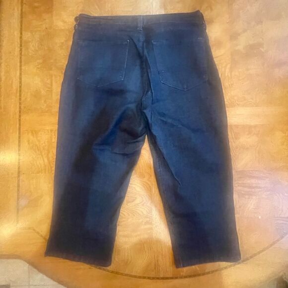 Denim Capris!  - Picture 3 of 4